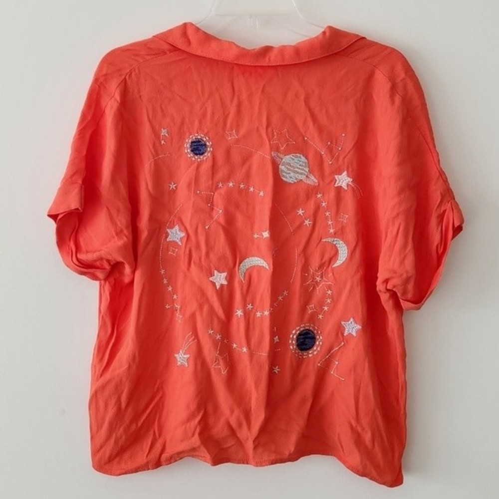 The Room Top Embroidered Cosmic Planet Universe Button Down Shirt Coral Red M
